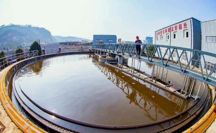 化工污水处理设备华体会赛事押注
分享（化工污水处理方案）